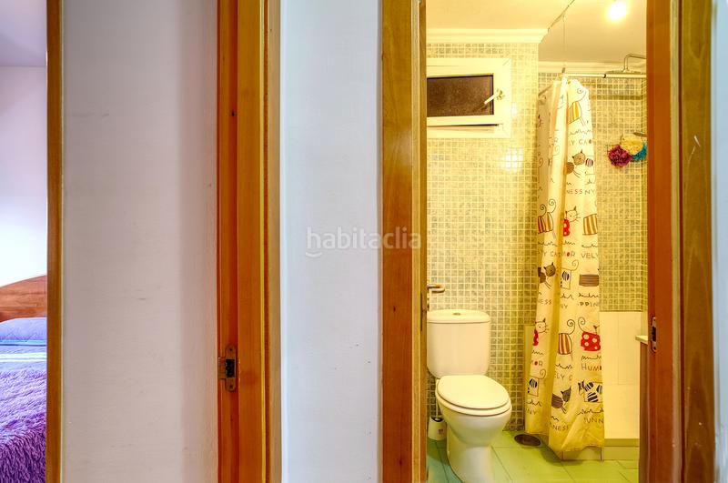 Foto 8a9621d5-10d6-4b0e-9d9a-ae6ce36b0980. Piso en rúa violetas 17 en Someso - Matogrande Coruña (A)