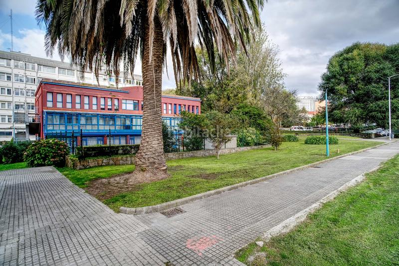 Foto c44857c7-4a83-43e9-8750-c92832b68988. Piso en rúa violetas 17 en Someso - Matogrande Coruña (A)