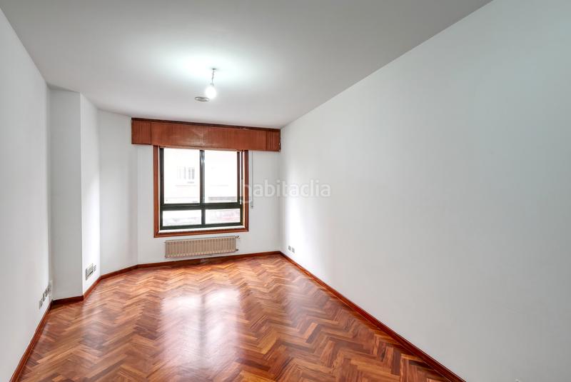 Foto d7a9d4ba-0ce9-4ef4-93d8-a6483e756320. Piso en avenida vilaboa 63 en Vilaboa Sur Culleredo