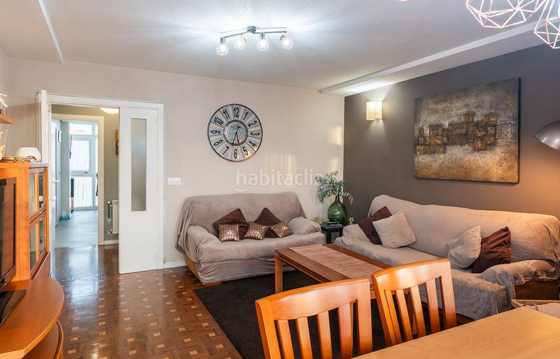 Foto 8ba6f615-6260-40f5-b108-99f883fd71b5. Piso  en salvador de madariaga en Someso - Matogrande Coruña (A)