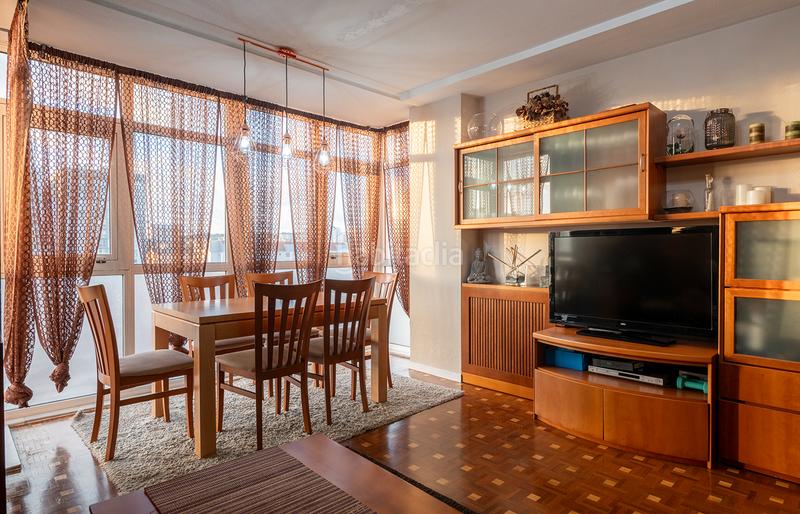 Foto e1e5fd73-a2a8-4499-8125-931d46cf1942. Piso  en salvador de madariaga en Someso - Matogrande Coruña (A)