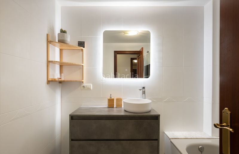 Foto 514e77e7-087c-4822-a267-0cc4e6ceaed0. Dúplex a lugar de pedralonga 109 a Eirís Coruña (A)