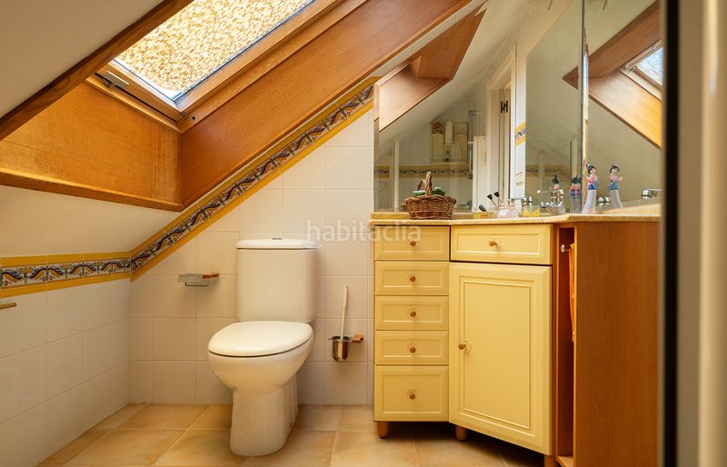 Foto 0d141e8c-a7b5-4135-81dc-8a5867837bfa. Xalet amb xemeneia calefacció aparcament piscina a Oleiros