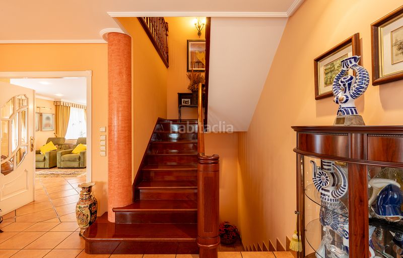 Foto 12c522a8-8e77-40c7-8889-935446927dc6. Xalet amb xemeneia calefacció aparcament piscina a Oleiros