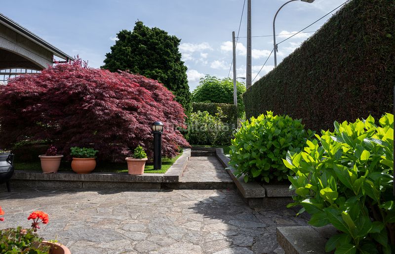 Foto 2fdda235-1d49-4eb3-abc8-cb5533455dcd. Xalet amb xemeneia calefacció aparcament piscina a Oleiros