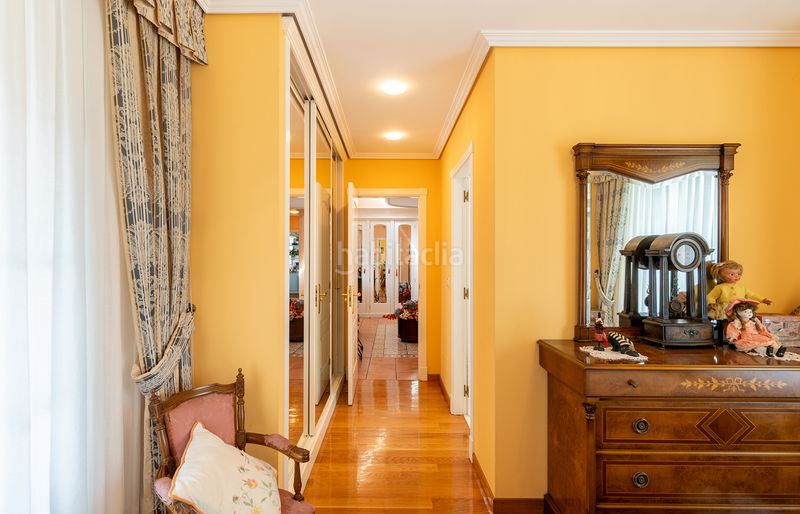 Foto 643b7d4d-c206-4ac9-b135-09a1131cdbdc. Xalet amb xemeneia calefacció aparcament piscina a Oleiros