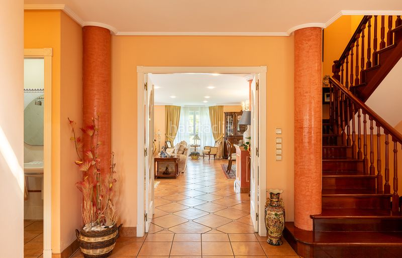 Foto 7f251b69-a7d3-4b95-9567-a3973004a36c. Xalet amb xemeneia calefacció aparcament piscina a Oleiros