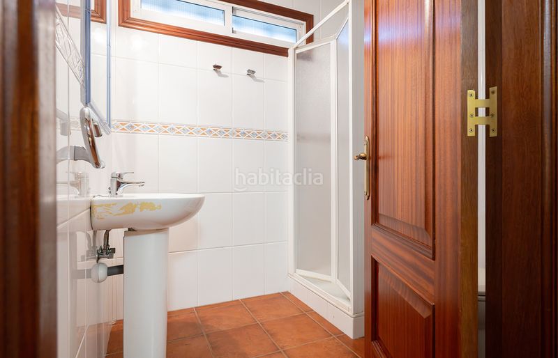 Foto 9441f60d-1a7c-441d-8694-4b8ca284a40b. Xalet amb xemeneia calefacció aparcament piscina a Oleiros