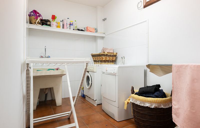 Foto ed21af7c-56b5-46d4-bfec-aae61512345c. Xalet amb xemeneia calefacció aparcament piscina a Oleiros