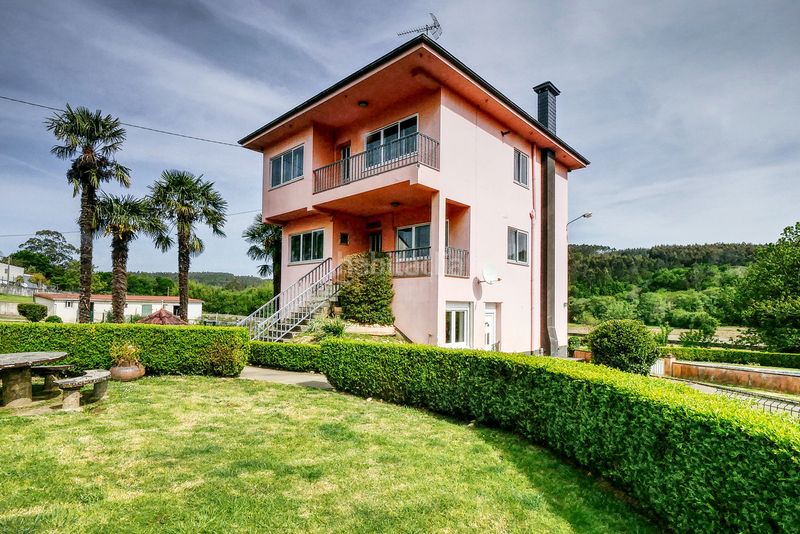 Foto 6c4657bb-0be0-4091-a897-f00642f6ff4e. Chalet dans lugar villamir 9 dans Laracha