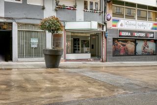 Locale commerciale in Avenida rosalía de castro 48. Local en venta en avenida rosalía de castro 48, ribeira