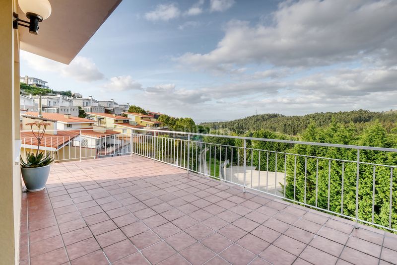 Foto ac57d8b3-4464-41dd-a454-ba601fd1173e. Semi detached house in rúa antonio casares rodríguez 33 in Coruña (A)