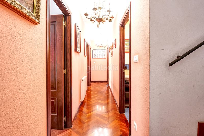 Foto d60b687c-f0fb-4ecb-991d-ed582ee7d7e3. Semi detached house in rúa antonio casares rodríguez 33 in Coruña (A)