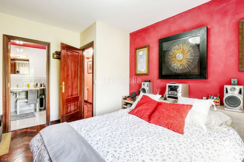 Foto d78b33c9-b537-4e4c-b4d7-926c9cbd58c5. Semi detached house in rúa antonio casares rodríguez 33 in Coruña (A)