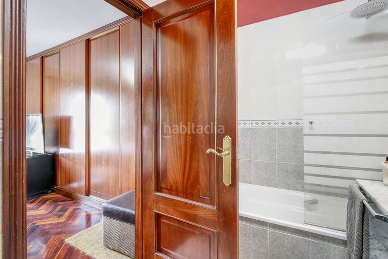 Foto fad2ca1e-1016-4069-b00d-f1c2b39dab71. Semi detached house in rúa antonio casares rodríguez 33 in Coruña (A)