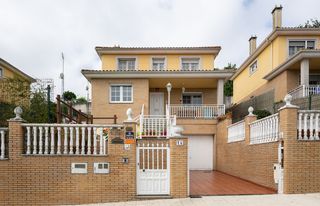 Chalet  Rúa fontes 1a. Casa / chalet independiente en venta en ru fontes 1, oleiros