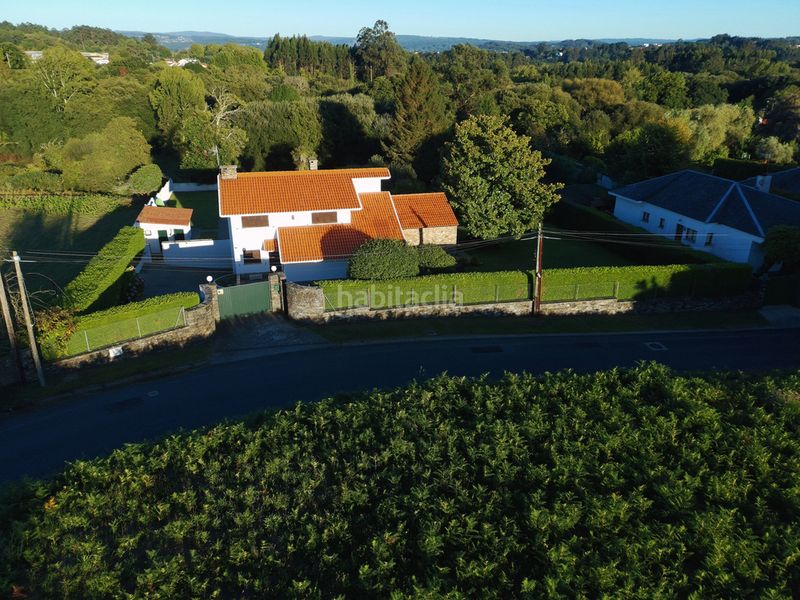 Foto b1a9b5ba-1349-4e24-bc6f-05463cd0d0e0. Chalet con camino riscaldamento parcheggio piscina in Sada