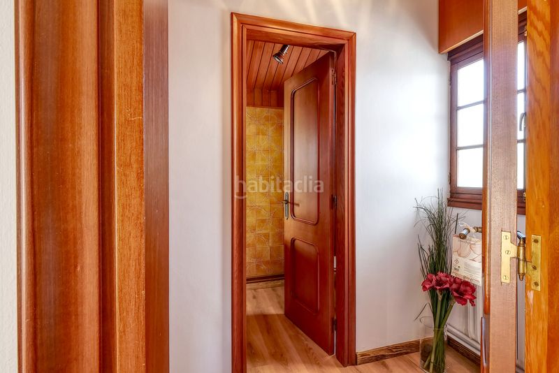 Foto b9365d97-fe08-47d8-8d48-8977c1837a55. Chalet con camino riscaldamento parcheggio piscina in Sada
