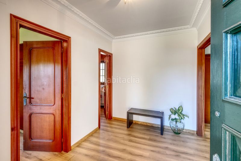 Foto d3daf6d2-1a66-42d9-b629-3b03fb96ab16. Chalet con camino riscaldamento parcheggio piscina in Sada
