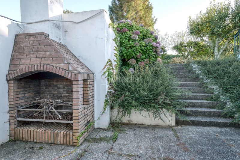 Foto e8f4efbe-a32e-4be2-8d71-2e1d32aa1389. Chalet con camino riscaldamento parcheggio piscina in Sada