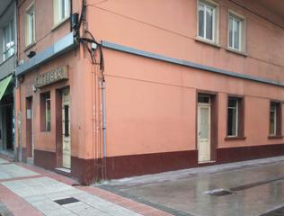 Local commercial en Monte Alto - Zalaeta - Atocha. Bajo comercial en la calle de la torre