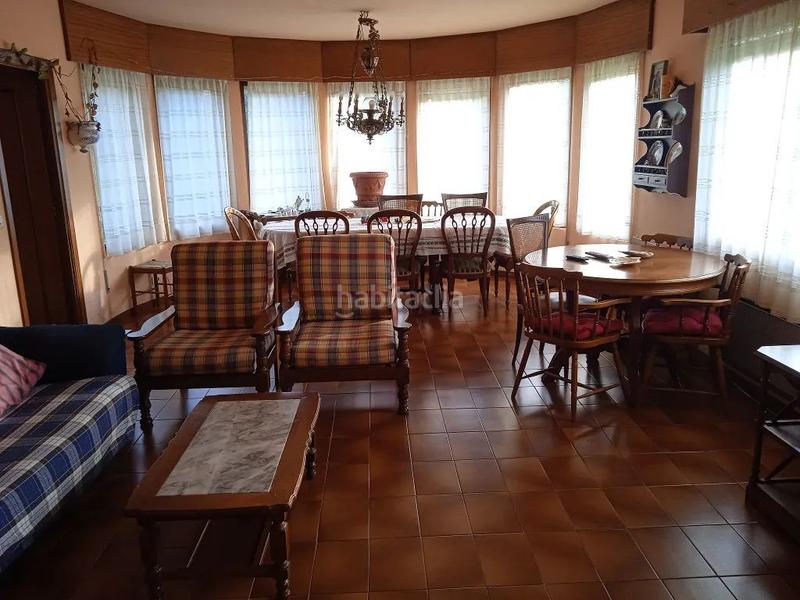 Foto 0b8aef7e-9061-4056-b903-04f30f22b9ef. Casa amb calefacció a Bergondo