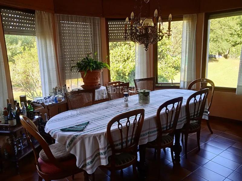 Foto bf9ba647-73b3-4b27-a313-032724a4b9a2. Casa amb calefacció a Bergondo