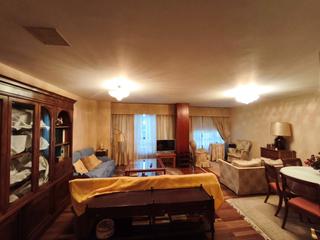 Location Appartement à Ensanche. Alquiler por temporada o larga duración!