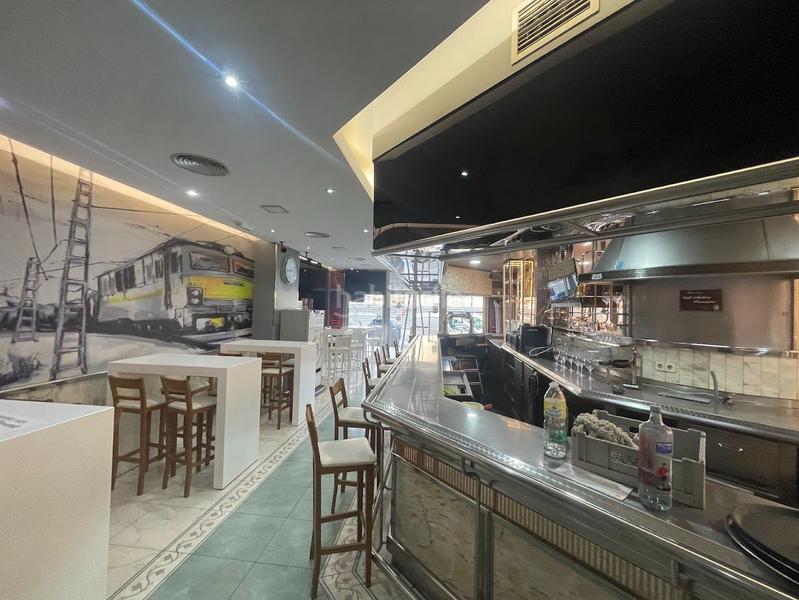 Foto 0a3a5fef-b986-4cc2-a076-e33eac5d5b0f. Locale commerciale in Someso - Matogrande Coruña (A)