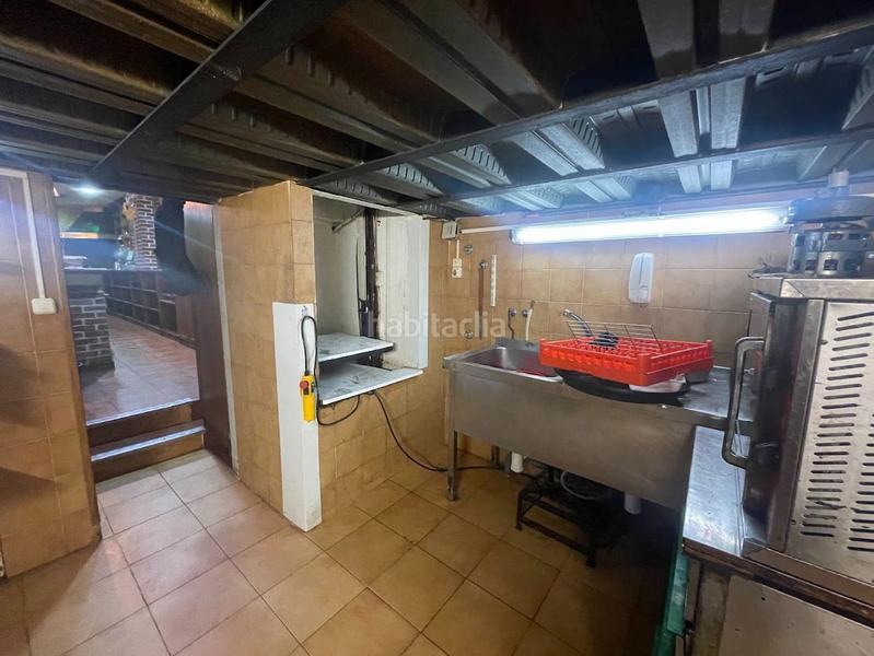 Foto 465ac011-7a91-455f-9aff-5987220949e5. Locale commerciale in Someso - Matogrande Coruña (A)