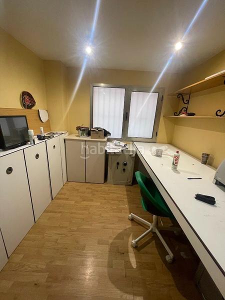 Foto 5afbf32d-275b-4df1-ba25-63d932471325. Locale commerciale in Someso - Matogrande Coruña (A)