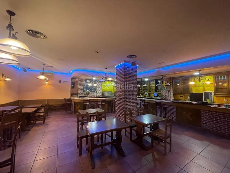 Foto afc17700-b264-4c36-9b4e-01bb541fab91. Locale commerciale in Someso - Matogrande Coruña (A)