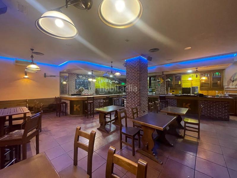 Foto b7dd9d7b-2ecc-4f40-9437-56d1c4eb3ca2. Locale commerciale in Someso - Matogrande Coruña (A)