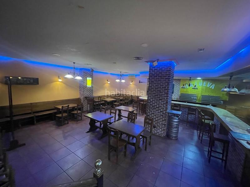 Foto ccf50e98-3701-4fb5-9707-839417e3d03b. Locale commerciale in Someso - Matogrande Coruña (A)