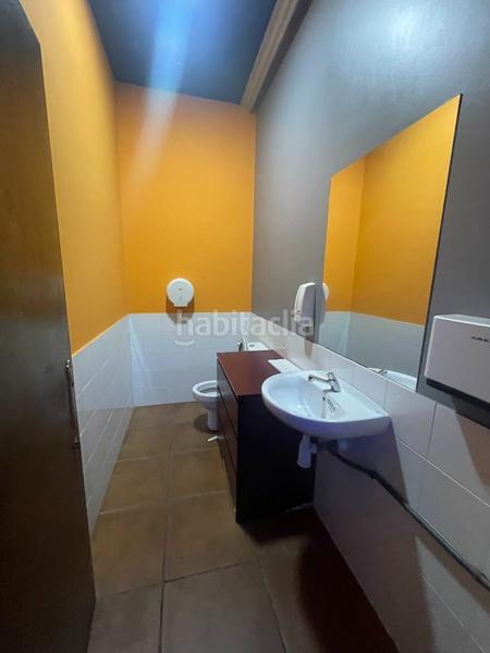 Foto d13b4355-b8e7-424e-9684-7916ea7291bb. Locale commerciale in Someso - Matogrande Coruña (A)