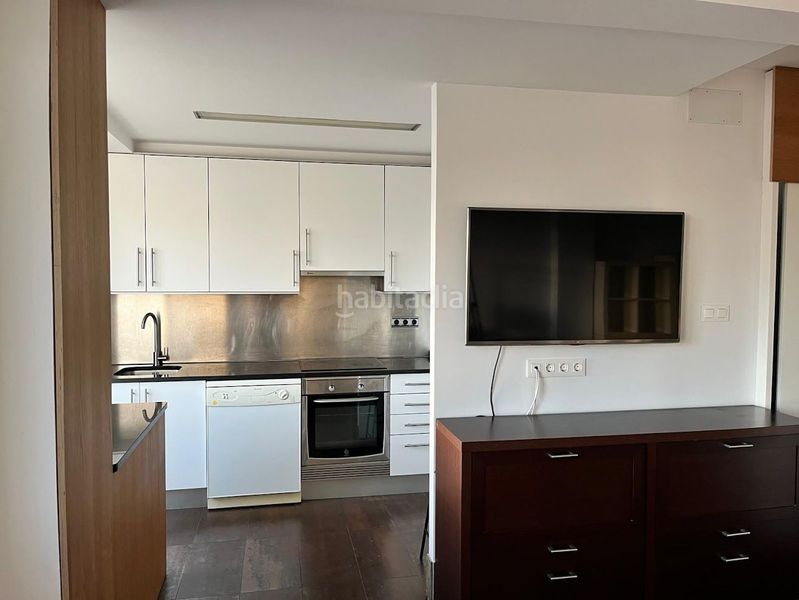 Foto a704b742-87b4-4a96-a4d2-cf09a7afde79. Rent flat with heating in Sagrada Familia Coruña (A)
