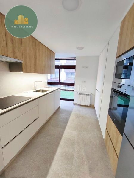 Foto a1d67e11-5fea-4e44-b04b-1089af2eeafa. Rent flat with heating in Cuatro Caminos - Plaza de la Cubela Coruña (A)