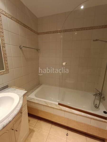 Foto 98e0488d-ddba-4c0e-bbc7-9d44ecea3679. Rent flat with heating pool in Someso - Matogrande Coruña (A)