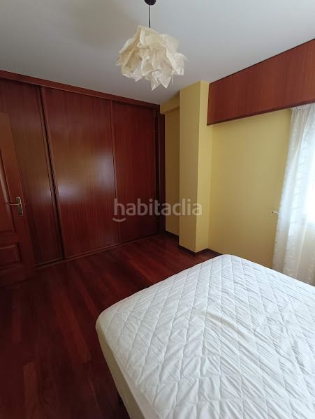 Foto d0245e6d-b15e-4039-b1a1-24a154018722. Rent flat with heating pool in Someso - Matogrande Coruña (A)