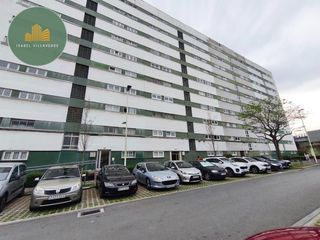 Pis  Pintor manuel colmeiro. Piso totalmente exterior en elviña