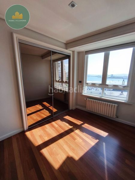 Foto 0bee9937-0a33-4a6a-a099-a4a42d5e0213. Rent flat with heating in Ensanche Coruña (A)
