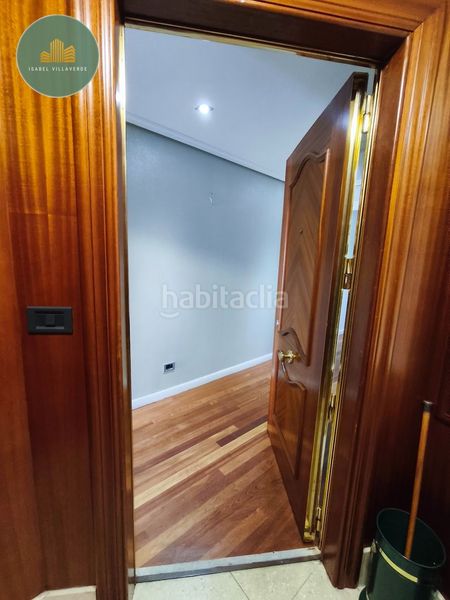 Foto b7423c1f-c8a9-49df-a107-5159c32ea66b. Rent flat with heating in Ensanche Coruña (A)