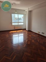 Alquiler Dúplex  Doctor joaquin cotarelo. Piso sin muebles en lonzas