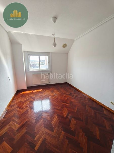 Foto 737cf5a4-4b64-44d7-8f23-711552a0dee6. Location duplex avec chauffage dans Someso - Matogrande Coruña (A)