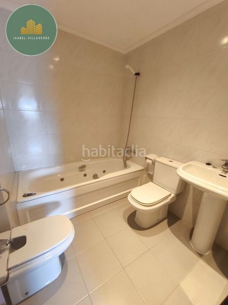 Foto df3ec18b-0522-410c-8313-a009f4349ec2. Location duplex avec chauffage dans Someso - Matogrande Coruña (A)