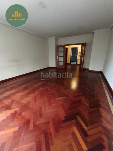 Foto 0d707e10-8b5c-4888-aa29-babdda4c7465. Rent flat with heating in Cuatro Caminos - Plaza de la Cubela Coruña (A)