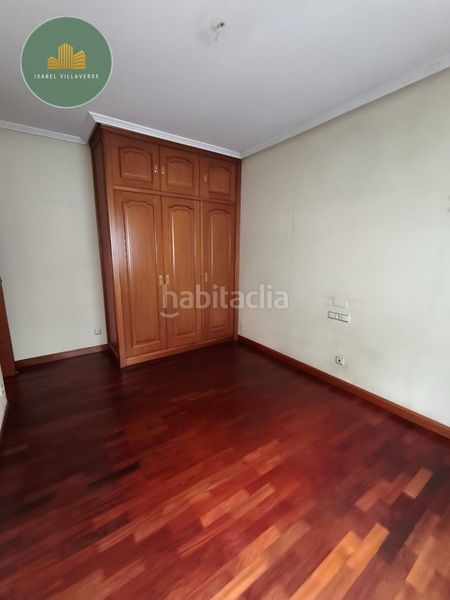 Foto b917a912-efc3-4d5b-8632-c5bd3506466d. Rent flat with heating in Cuatro Caminos - Plaza de la Cubela Coruña (A)