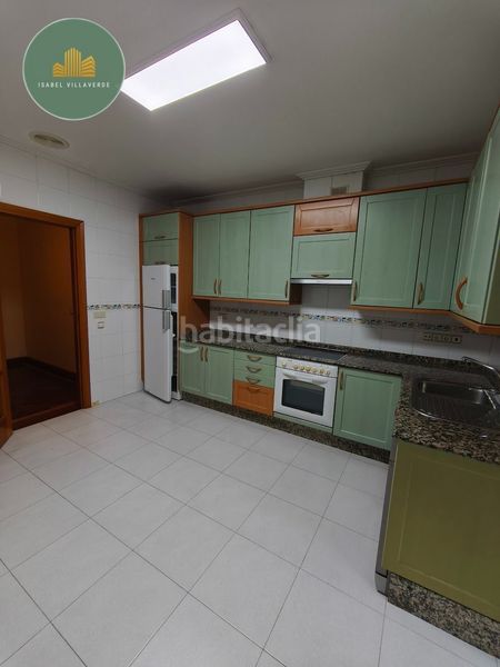 Foto cb012b82-cd2d-4713-85a0-8dc7accc3600. Rent flat with heating in Cuatro Caminos - Plaza de la Cubela Coruña (A)