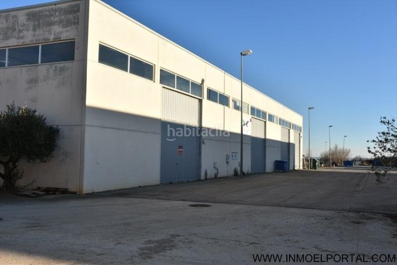 Foto 6a9866d9-f73f-4fcf-9b3a-c42b92aefcc7. Nave industrial  en Olite