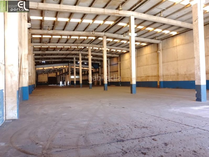 Foto c4793d2c-9682-4f35-9e28-15ac9e2c1f7c. Location bâtiment à usage industriel dans Tafalla